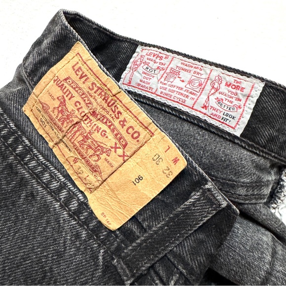 VINTAGE LEVI'S 901 France Made Mom Jeans High Waist tag 32x30 Measures 30x30 - Picture 3 of 12
